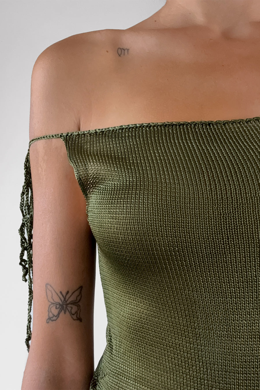 Vega dress in olive